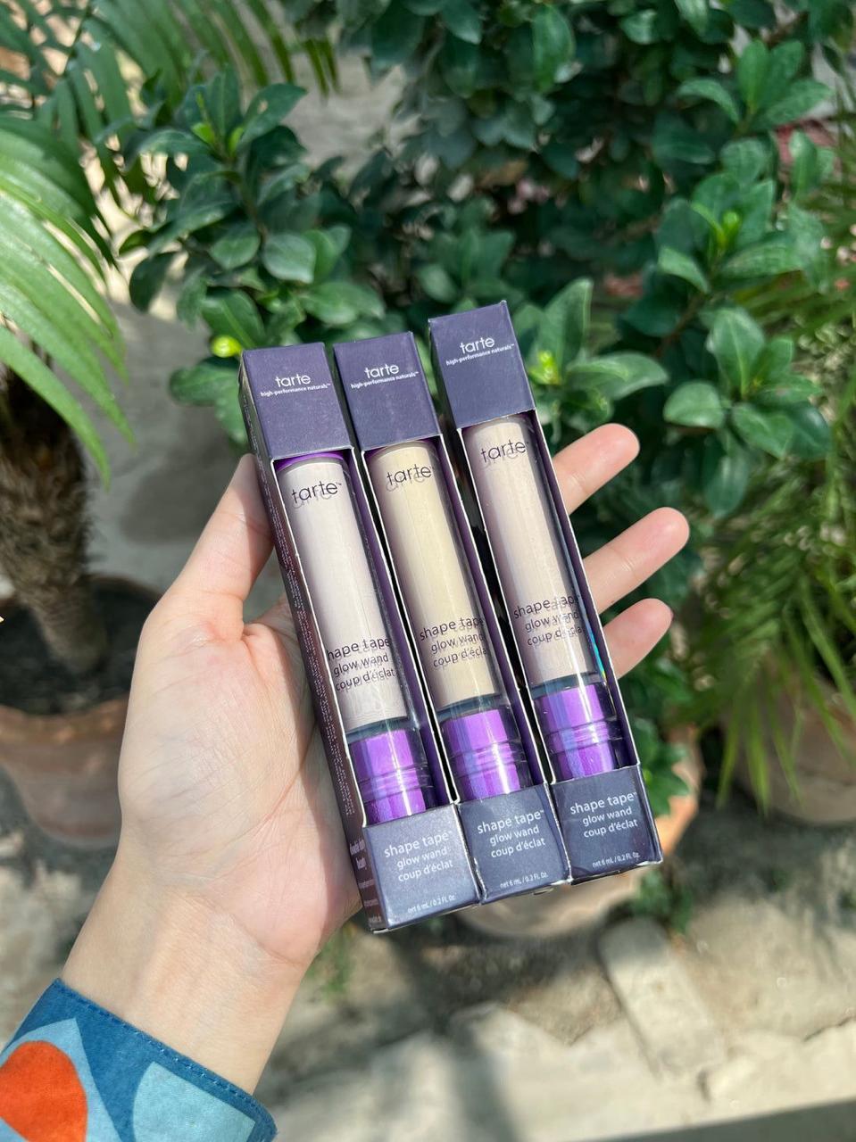 Tarte Shape Tape™ Glow Wand Concealer – Radiant Brightening Coverage