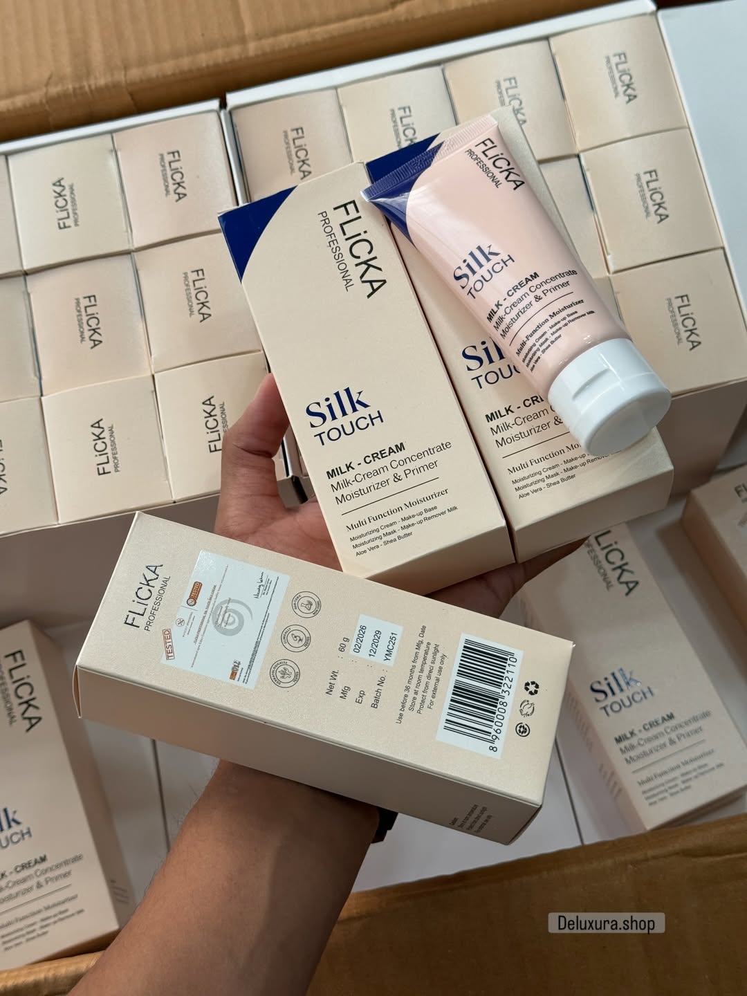 Flicka silk touch moisturiser+ primer (Imported UAE)